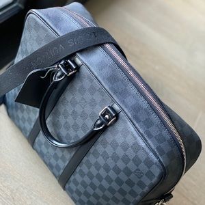 Louis Vuitton- 
Porte-Documents Voyage Briefcase